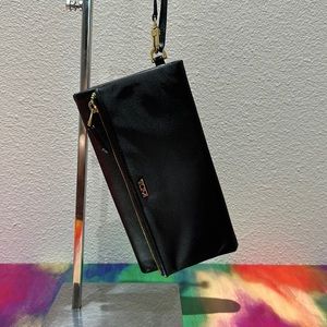 Tumi Travel Wallet Voyageur Nylon